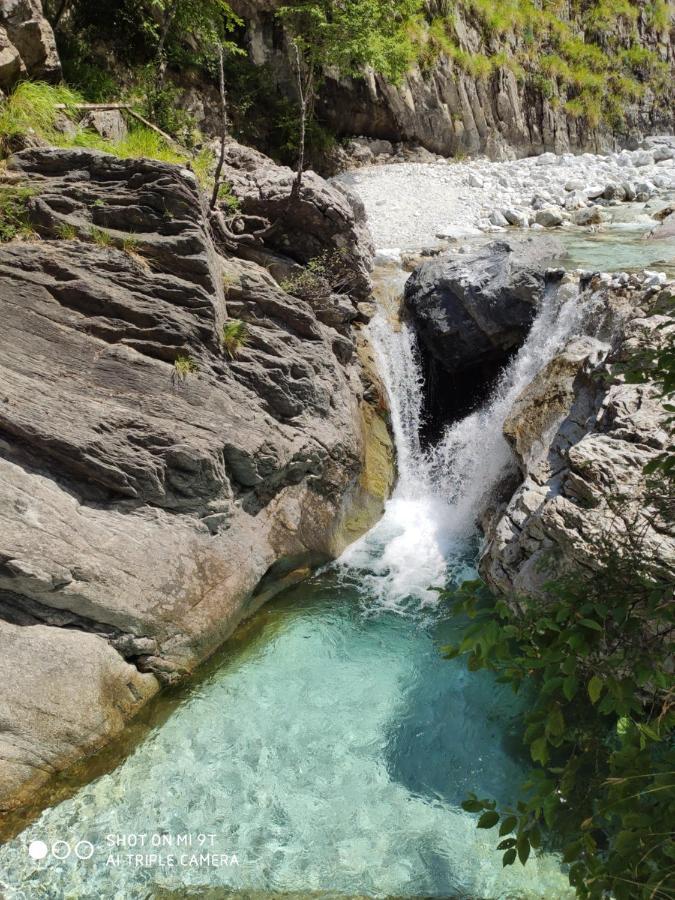 Incantevole Casa Sul Fiume, Relax E Natura Ai Piedi Della Alpi Apuane Massa  Zewnętrze zdjęcie